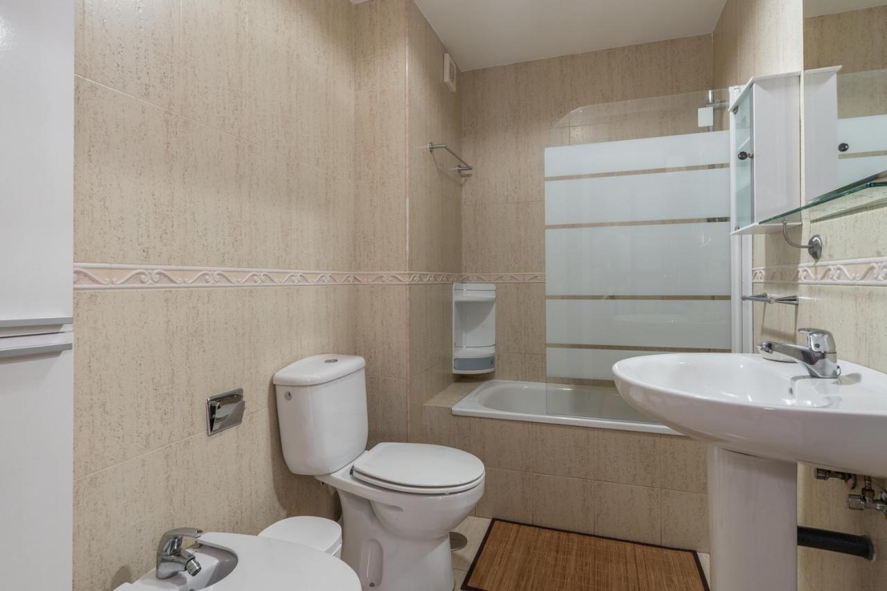 Tuguest Heroe Apartment Malaga Exterior photo