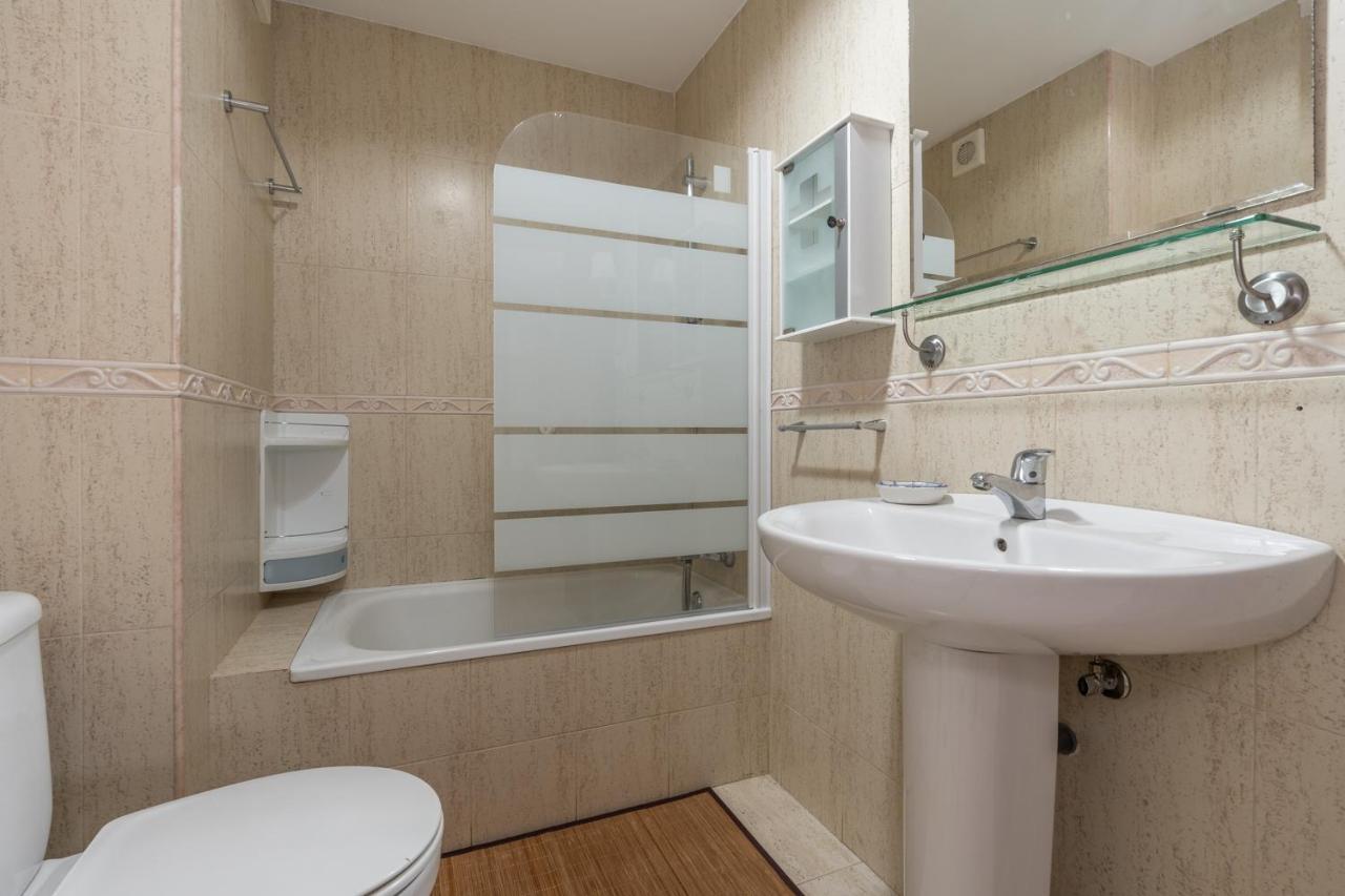Tuguest Heroe Apartment Malaga Exterior photo